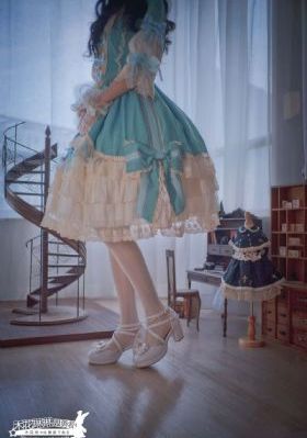 美乳女教师_HD在线视频观看